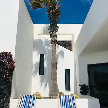 V Villa