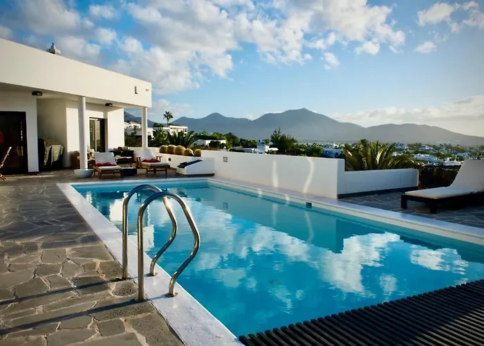 V * פלאיה בלנקה